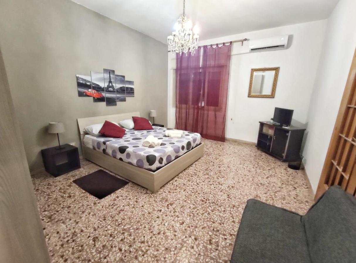 Il Secondo Piano Messina Buitenkant foto